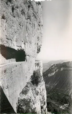 As belas Alpes Francesas — 4105 - LE ROYANS - Route de Combe-Laval — Édition d'Art Andrés, Grenoble