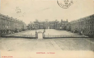 Lunéville - Le Château — E. Bastien, lib.-édit.