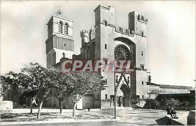 Béziers — Catedral de São Nazário — Fachada sobre o Muro