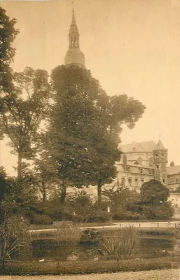 Cambrat — Praça Fenelon e Igreja de São Gery