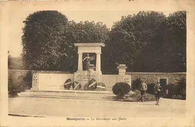 Montgeron — O Monumento aos Mortos — Para os Crianças de Montgeron