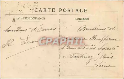 अर्स — 1914 की लड़ाई — 6, 7 और 8 अक्टूबर के बमबारी के बाद — शहर के नगर पालिका भवन और आसपास के इलाके आंशिक रूप से नष्ट — चार्ल्स लेडियू, प्रकाशक, अर्स — पीछे