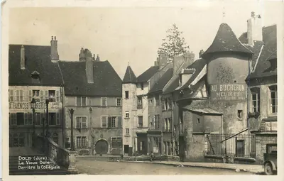 Dole (Jura) — O Velho Dole atrás da Colegiata — Edição e Cia. KABER