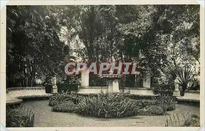 Fonte e Glorieta no Parque da República — Málaga — editora não visível