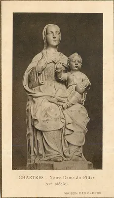 Chartres - Igreja de Nossa Senhora do Pilier (século XV) — Casa dos Clerigos
