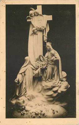 A Capela das Carmelitas de Lihinx — Grupo escultórico dominando o Altar-Mestre — editor desconhecido