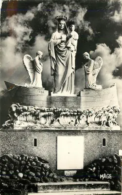 Nossa Senhora de Boulogne — estátua da Virgem com o Menino com dois anjos — editor MAGE, n° 636