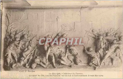 Le Bourget - Interior do Caveau. A cour do 24, rue de Flandre, onde foi morto o Comandante Ernest Baroche — Coll. F. Bordas