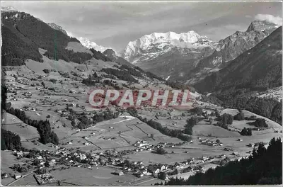Reichenbach und Scharnachtal — Blümlisalp — Foto E. Gyder, Adelboden
