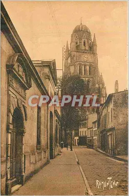Saintes — Catedral de São Pedro e o Museu — Edições Artísticas Raymond Bergevin, La Rochelle, n° 4587