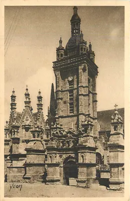 Saint-Thégonnec — Igreja do século XVI — Fachada e Portal — Edições de Arte YVON