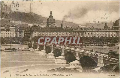 LYON. — Le Pont de la Guillotière et l'Hôtel-Dieu. — LL. — SELECTA