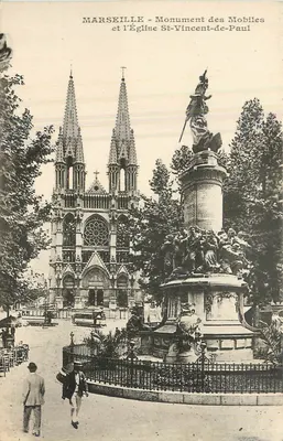 MARSEILLE - Monument dos Mobiles e a Igreja São Vicente de Paulo