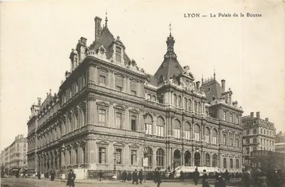 LYON — Le Palais de la Bourse — B. Lyon
