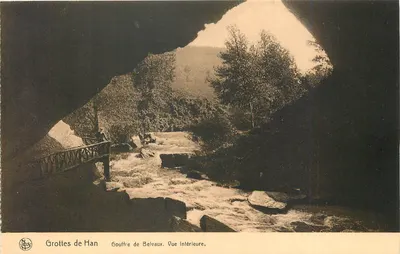 Grutas de Han — Gouffre de Belvaux. Vista interna — NLS