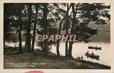 Lago de Tazenat — Antigo cratera — 4. Gour de Tazenat, altitude 640 metros