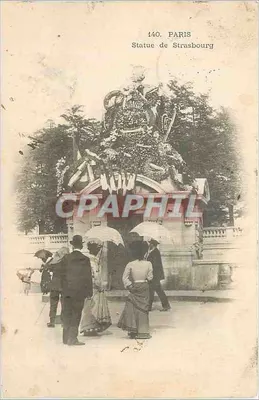 Statua Strasburga — Paryż — 140