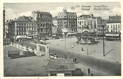 Ostende - Grand'Place — vista panorâmica com quiosque central e lojas — editor Gibert, n° 202
