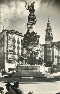 Monumento à Independência de Vitoria — Vitoria — Editores García, n°18