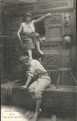 Lit-clos à étage — A escada curta — Coleção E. Hémonne, n° 4722