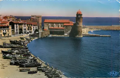 Collioure — A Baía e a Igreja — Edições PAGES