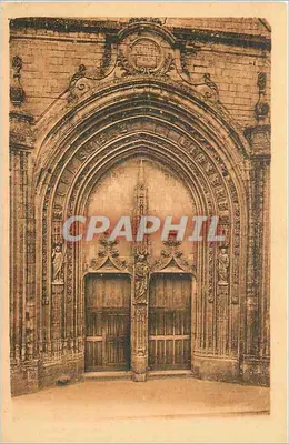 Dives-sur-Mer — A Igreja — O Portal