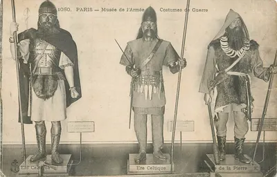 Paris — Museu da Armada — Trajes de Guerra — Época Celtica