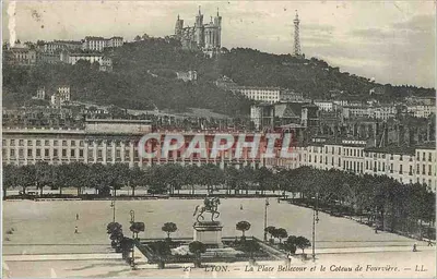 LYON — A Place Bellecour e o Coteau de Fourvière — L.L.