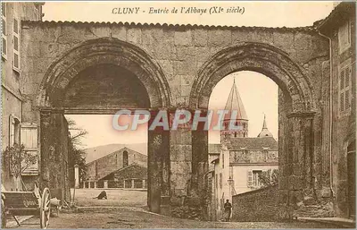 Cluny — Entrada da Abadia (século XI) — Edit. Hôtel de Bourgogne
