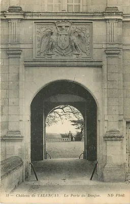 Castelo de Valençay — A Porta do Donjon — ND Phot.