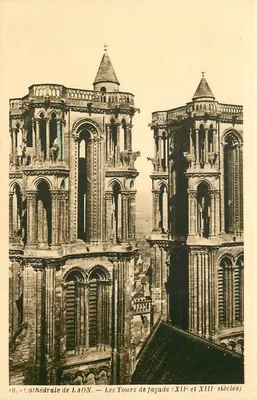 Catedral de Laon — As Torres da Fachada (séculos XII e XIII)