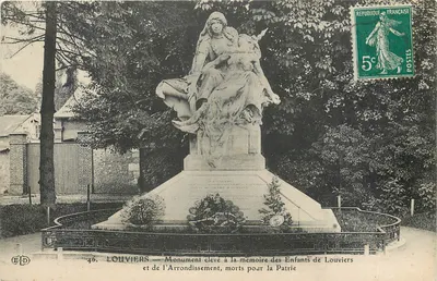 Louvières — Monumento erguido em memória dos Crianças de Louvières e do Arrondissement, mortas pela Patria — ELD, n°46
