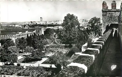 Rabat — Caminho de Ronde — vista dos muros — editor Cap