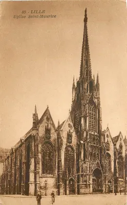 Lille - Igreja de São Maurício — vista do edifício gótico com seu campanário