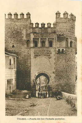 TOLEDO — Porta do Sol: Fachada posterior.