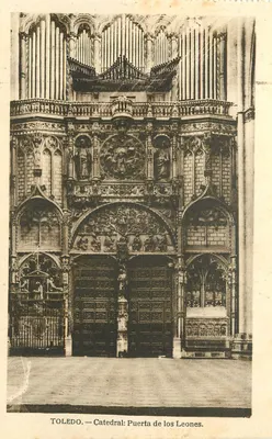 Toledo — Catedral: Puerta de los Leones