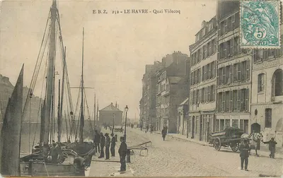 Le Havre - Quai Videcoq — vista do porto com barcos e edifícios — E.B.Z. n°252