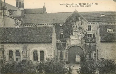 Mosteiro da Pierre-qui-Vire — Entrada do Mosteiro — Editor: Rousse