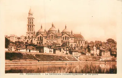 Périgueux — A Catedral (romano-bizantina) e os Quais — editor não identificado, n° de série 314