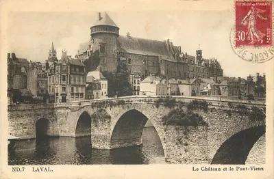 O Castelo e o Ponte Velha — La Vallée — ND.7 — Éditeur :