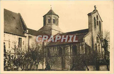 Aubazine (Corrèze) — A Cour do Mosteiro — Edição d'Art Gudénaire, Brive