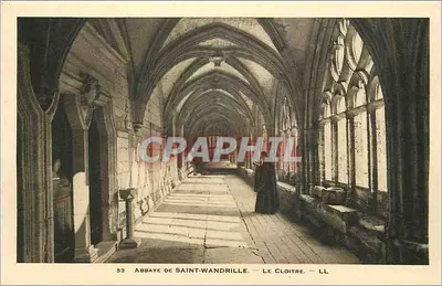 Abadia de Saint-Wandrille — O Claustro — LL