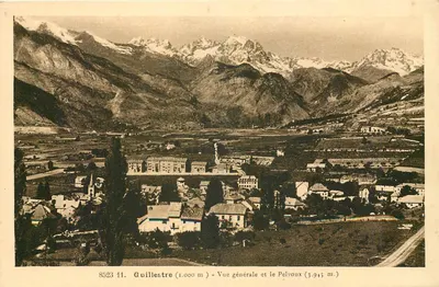 Guilhestre (1.000 m) - Vista geral e o Pelvoux (3.945 m.)