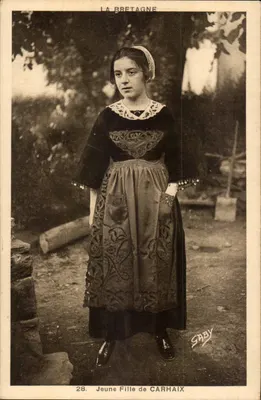 Jovem Menina de Carhaix — A Bretanha — Saby, n°28