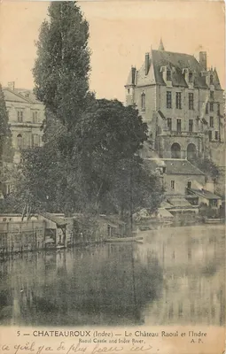 Castelo Raoul e o rio Indre — Castelo Raoul e o rio Indre — A.P. — n°5