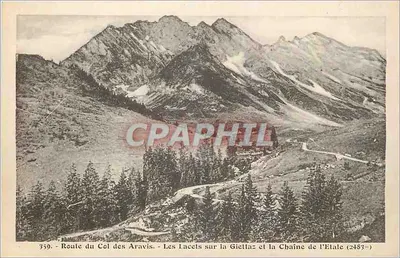 Estrada do Col des Aravis — Os Curvas na Giettaz e na Cadeia de l'Etale (2487m) — L. Morand, fot. edit. (Haute-Savoie)