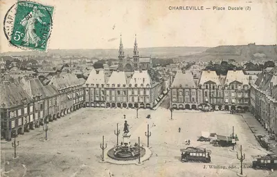 Charleville — Praça Ducale (2) — J. Winling, editora, Charleville