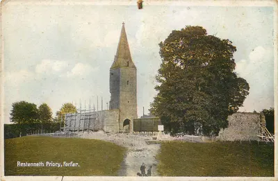 Restenneth Priory, Forfar — ruínas de um antigo priorado — editor não identificado