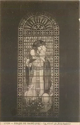 LYON — IGREJA DE SÃO JUSTO — O vitral do Bom Pastor