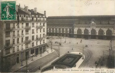 LYON — Gare des Brotteaux et Avenue Jules-Ferry — Edition Bouchet — Lyon